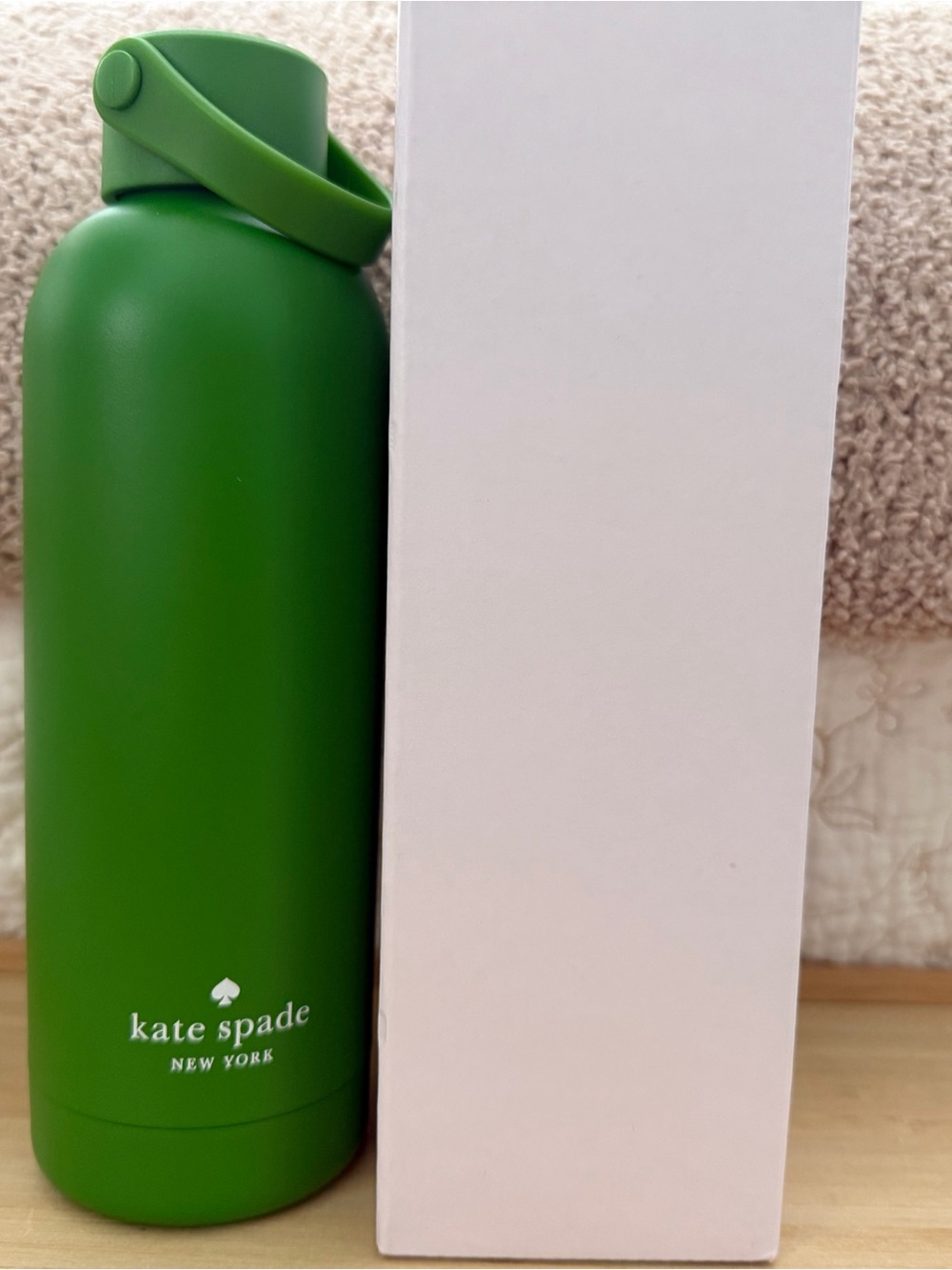 Kate Spade Green Matte Insulated Bottle with Carry Handle NIB